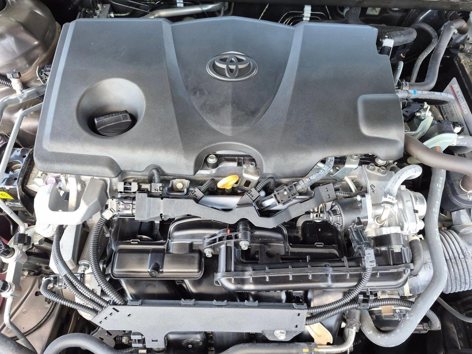 2021 Toyota Camry SE Auto (SE)