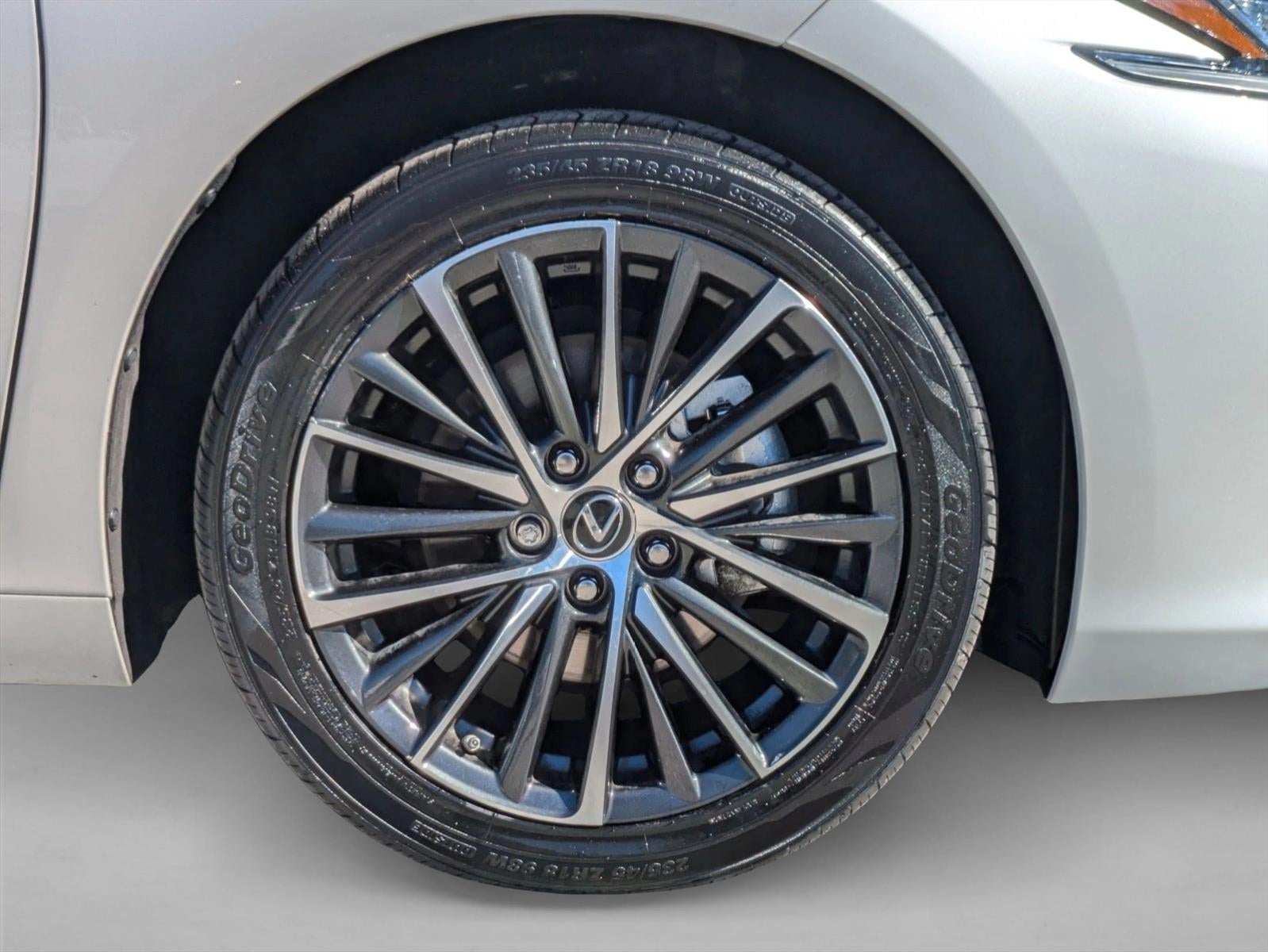 2024 Lexus ES 250 AWD