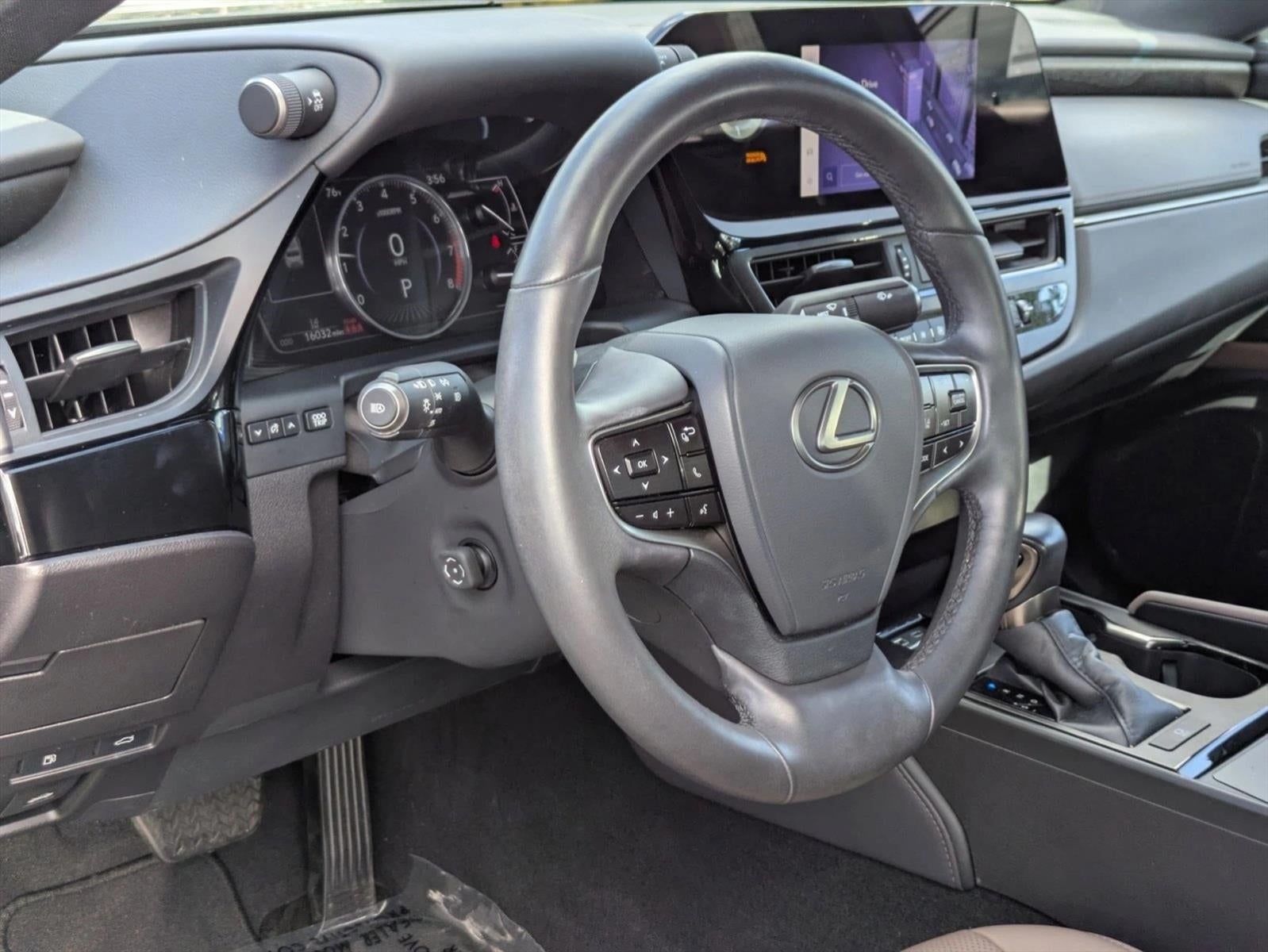 2024 Lexus ES 250 AWD