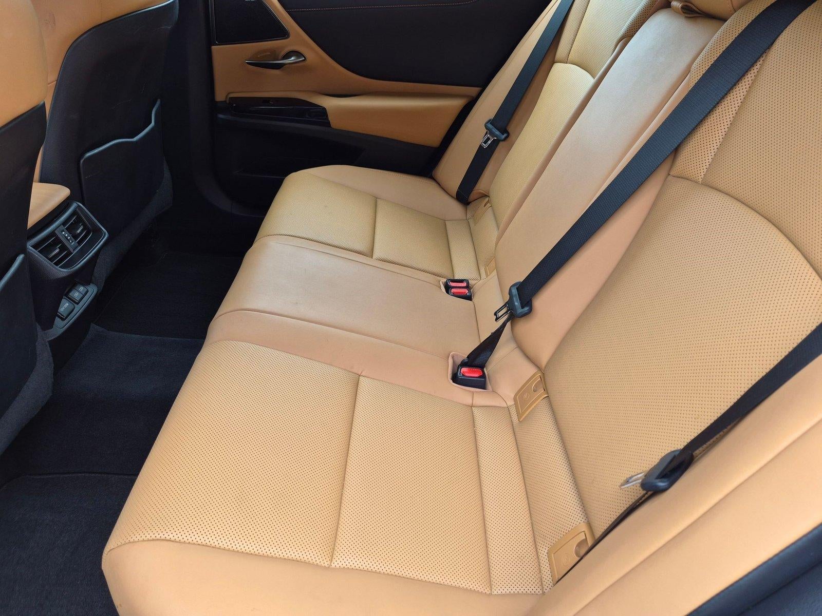 2022 Lexus ES 300h FWD