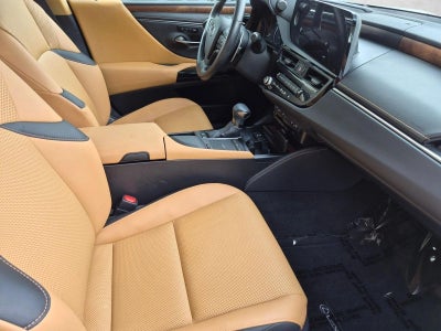 2022 Lexus ES 300h FWD