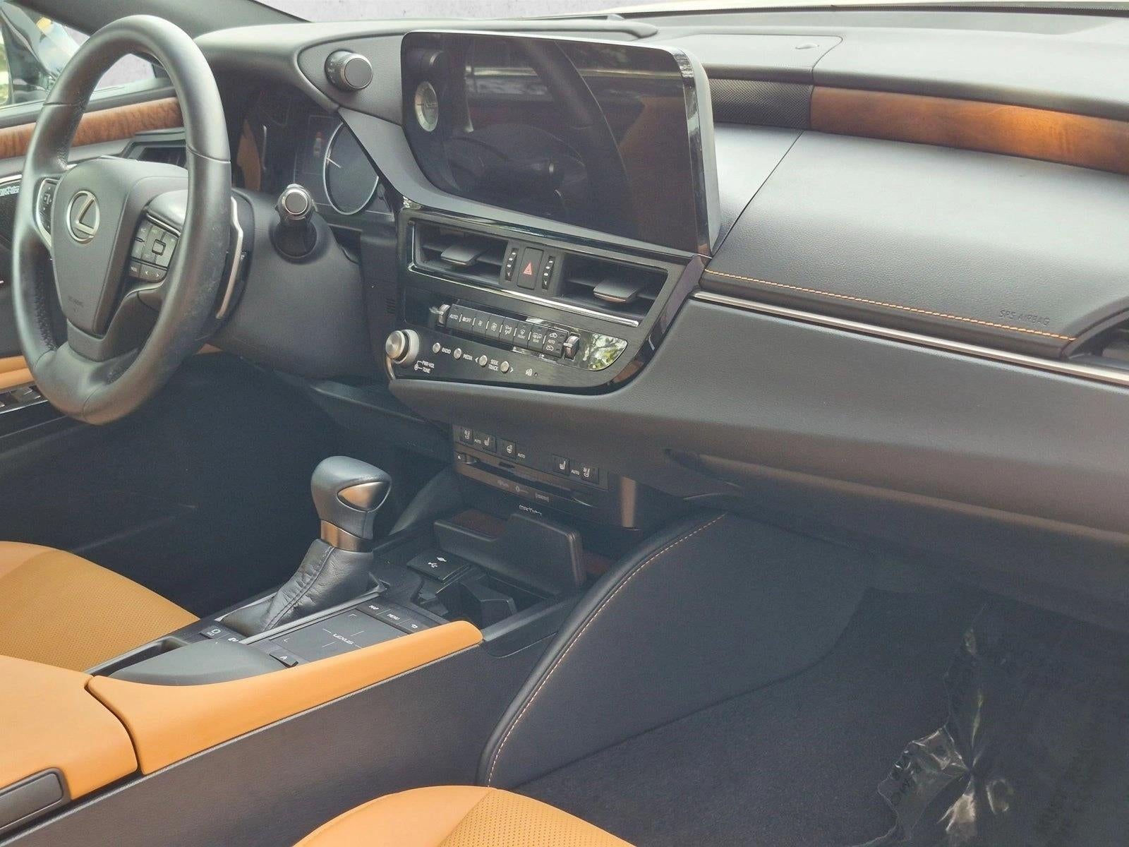 2022 Lexus ES 300h FWD