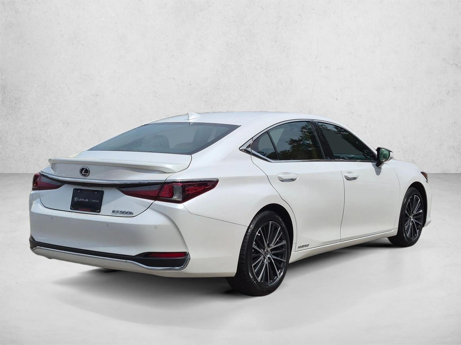 2022 Lexus ES 300h FWD