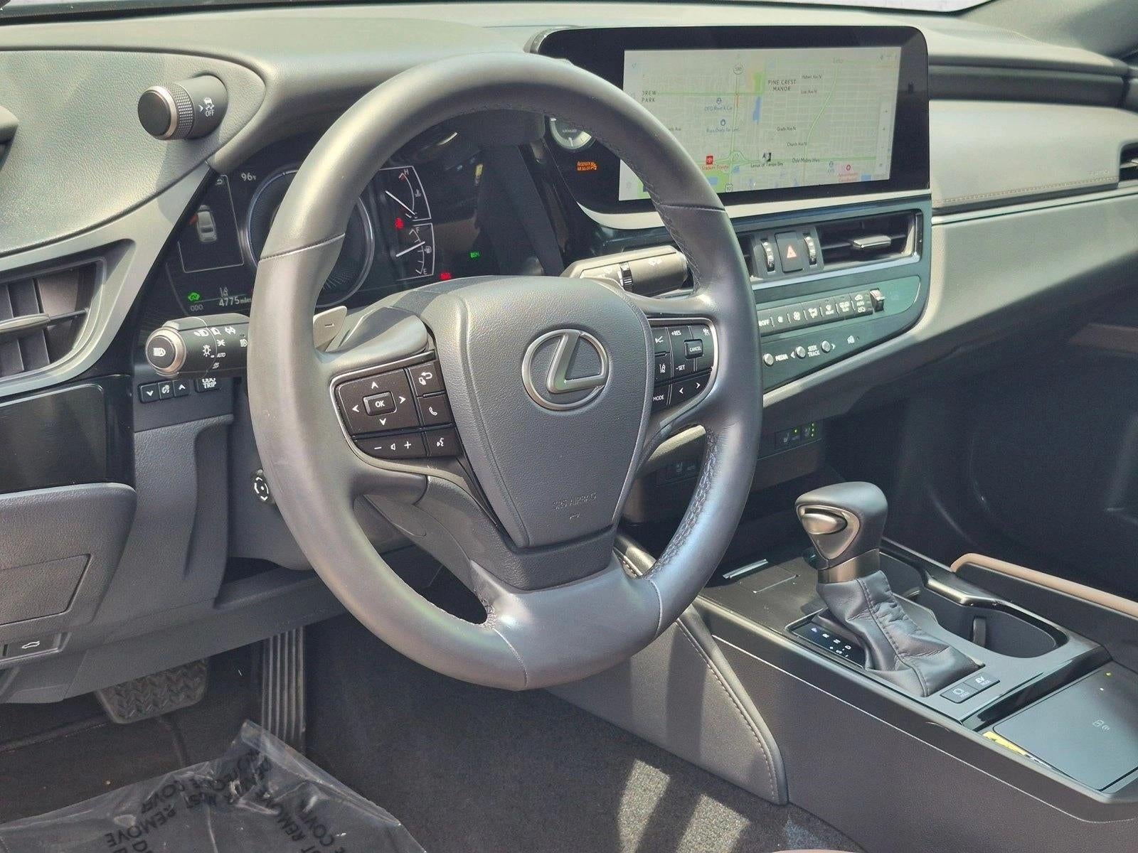 2025 Lexus ES 300h FWD