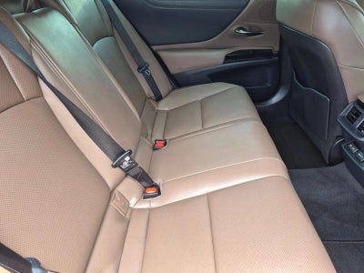 2025 Lexus ES 300h FWD