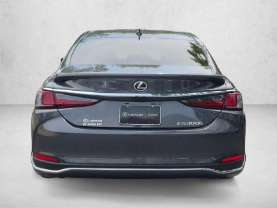 2025 Lexus ES 300h FWD