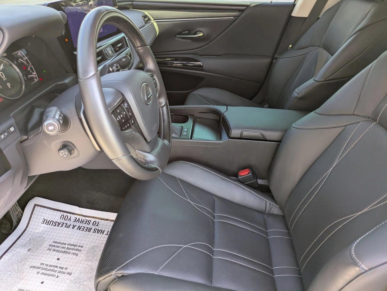 2025 Lexus ES 300h Luxury FWD