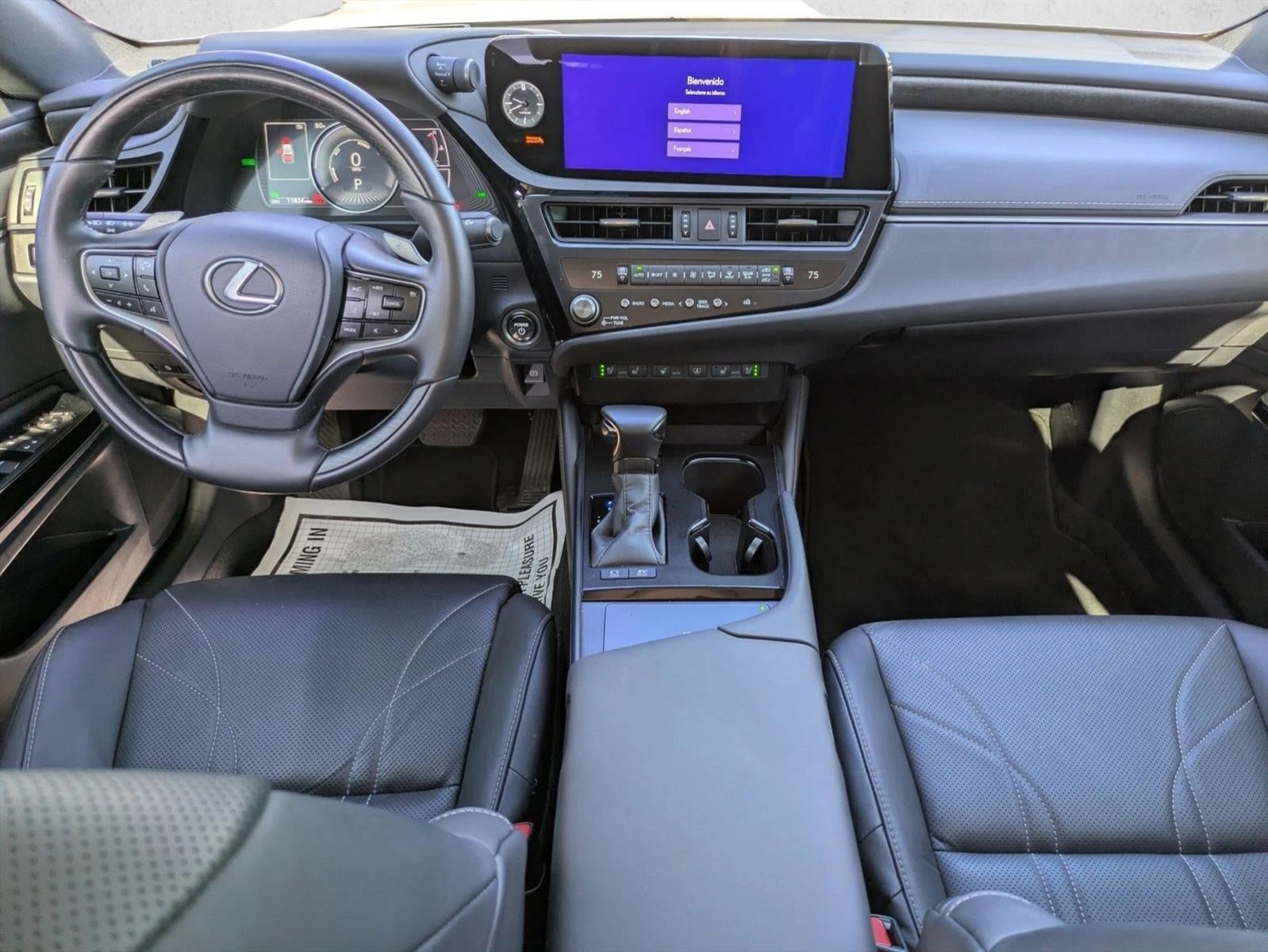 2025 Lexus ES 300h Luxury FWD