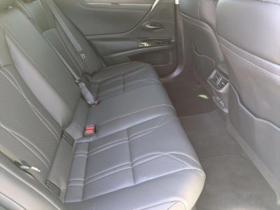 2025 Lexus ES 300h Luxury FWD