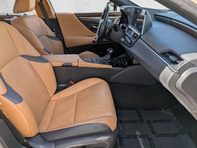 2022 Lexus ES 350 Ultra Luxury FWD