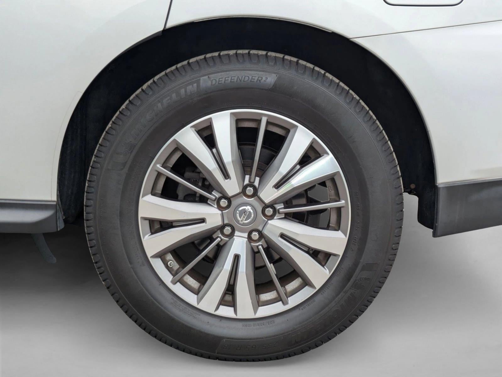 2019 Nissan Pathfinder FWD SV
