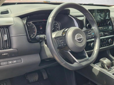 2022 Nissan Pathfinder SL 2WD