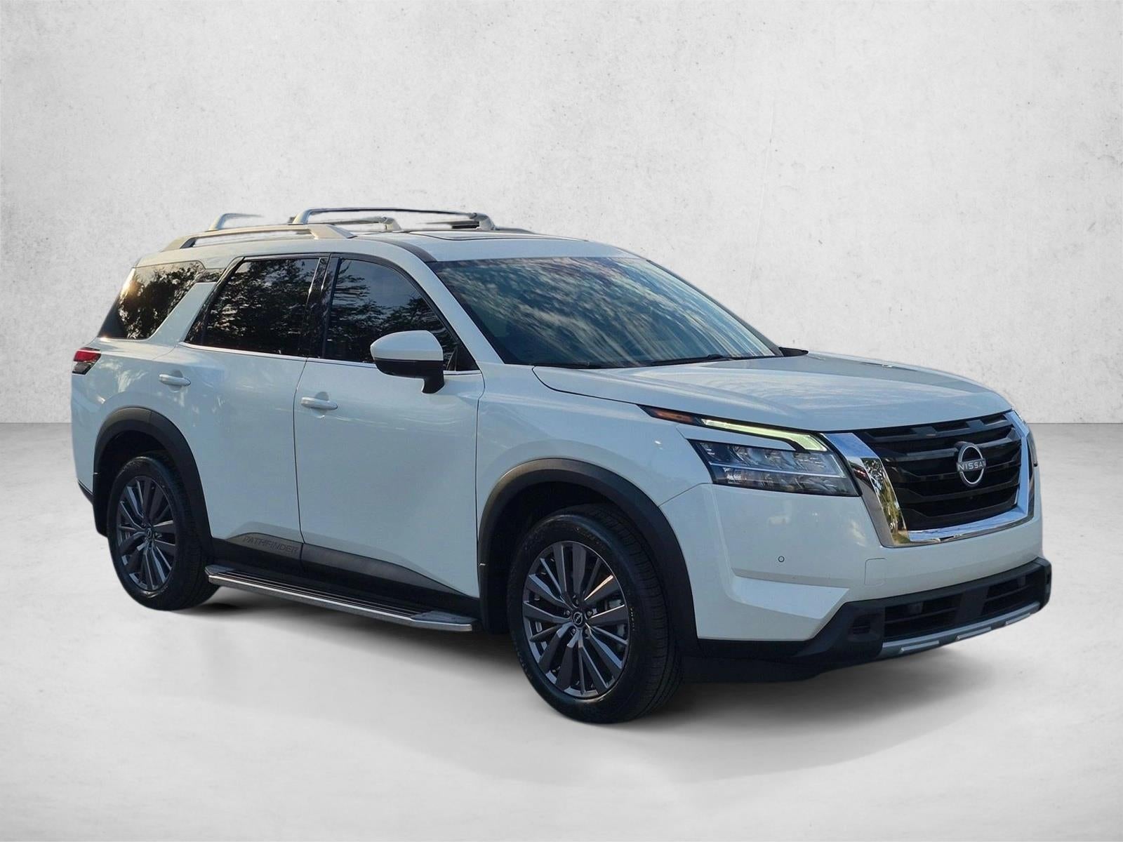 2023 Nissan Pathfinder SL 2WD
