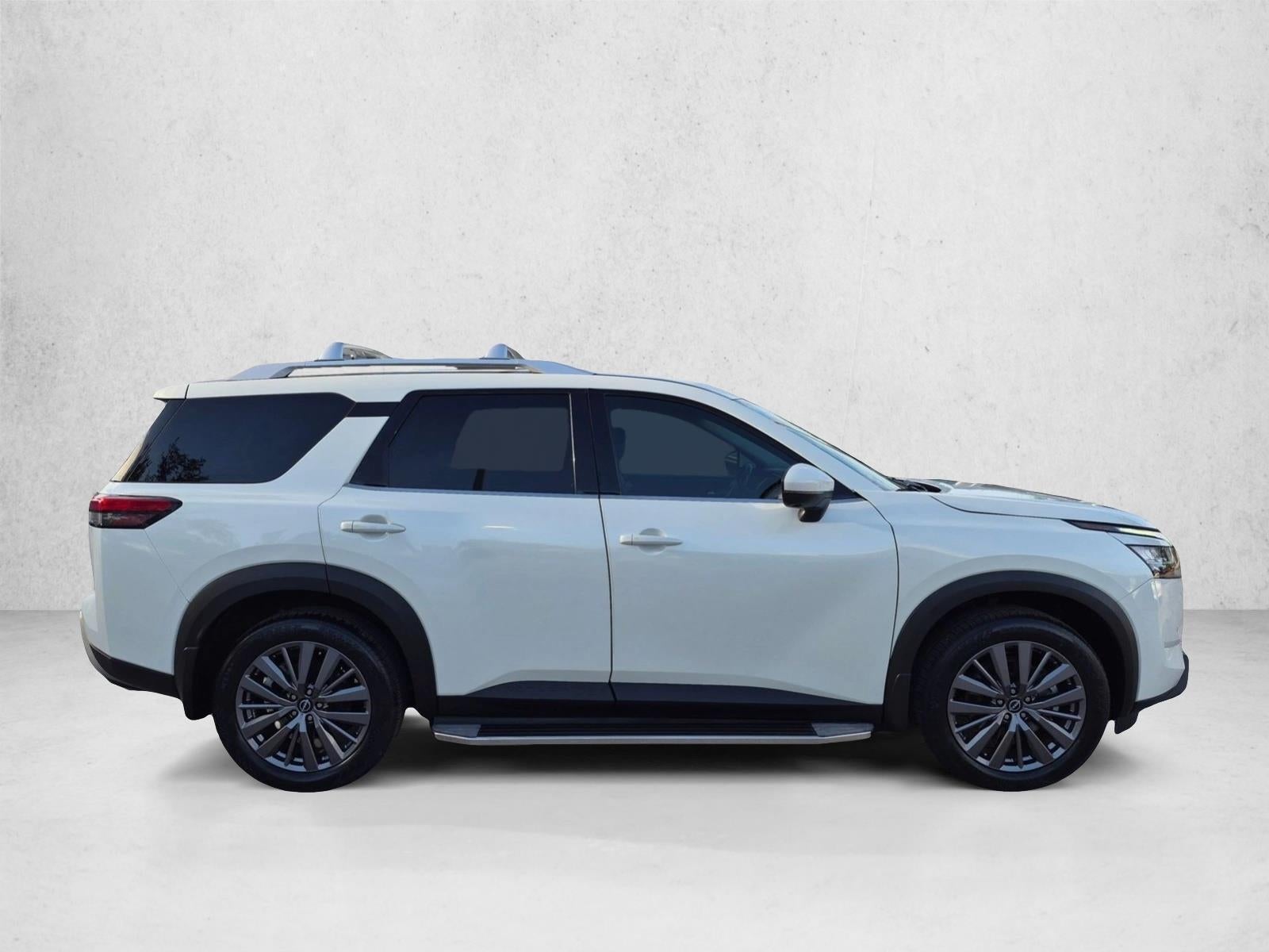 2023 Nissan Pathfinder SL 2WD