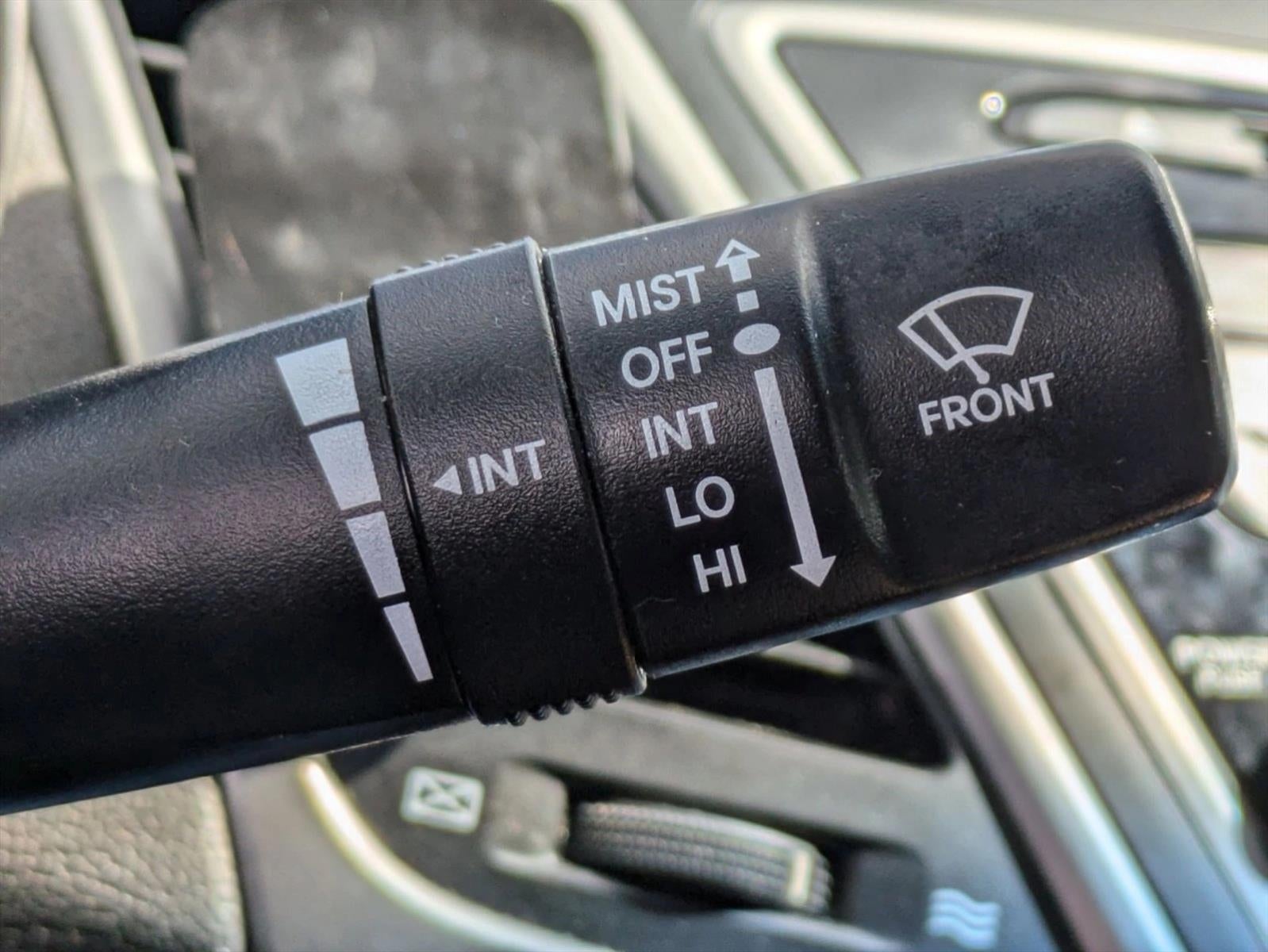 2016 Hyundai ELANTRA 4dr Sdn Auto SE