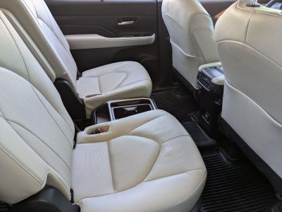 2025 Toyota Grand Highlander Platinum AWD (Natl)