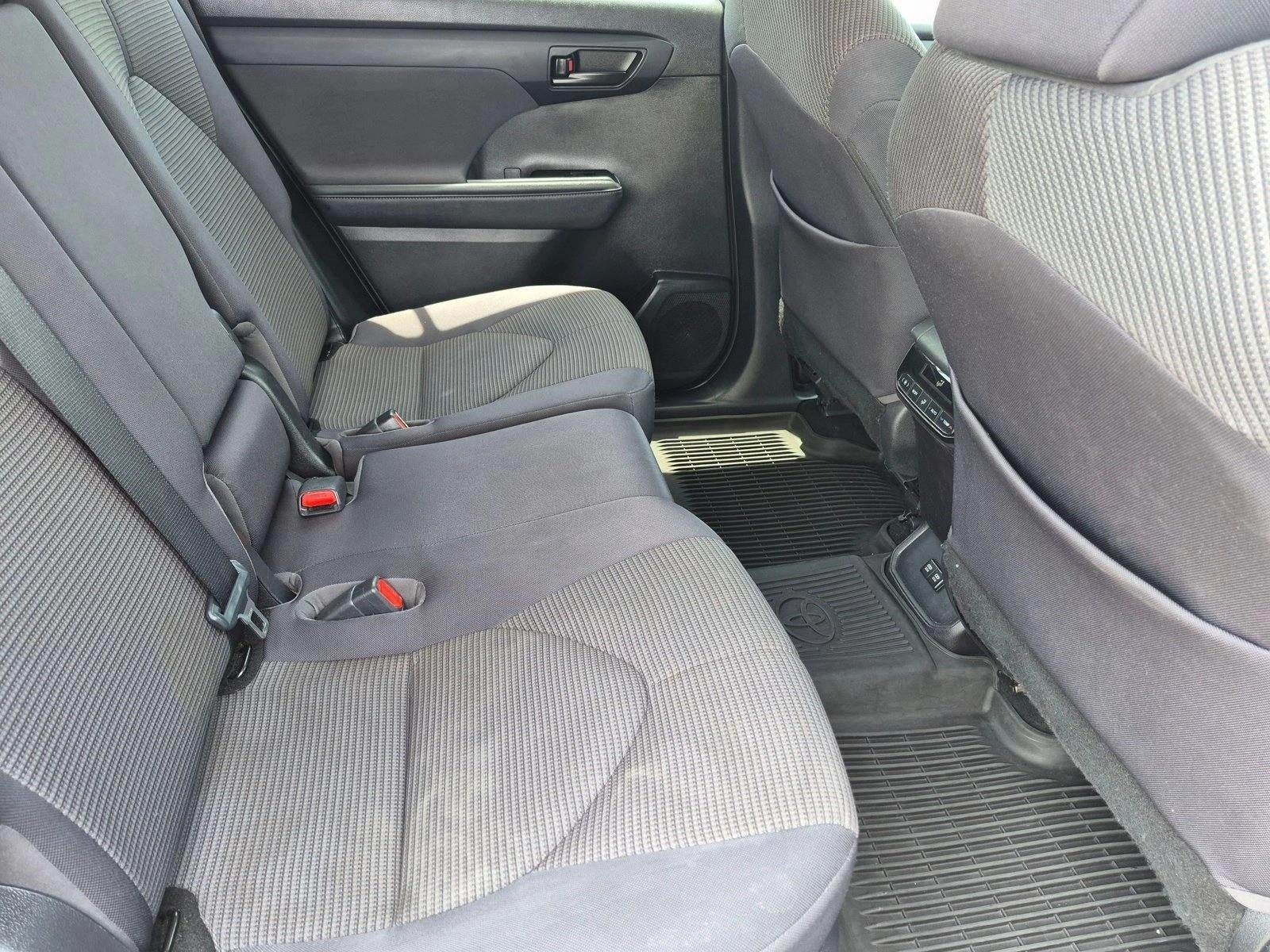 2021 Toyota Highlander LE AWD (Natl)