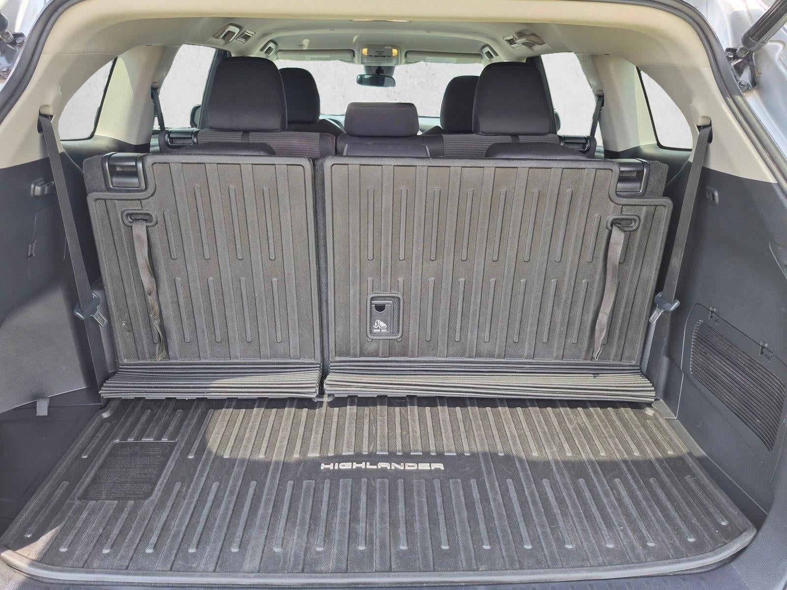 2021 Toyota Highlander LE AWD (Natl)