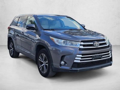 2018 Toyota Highlander LE Plus V6 AWD (Natl)