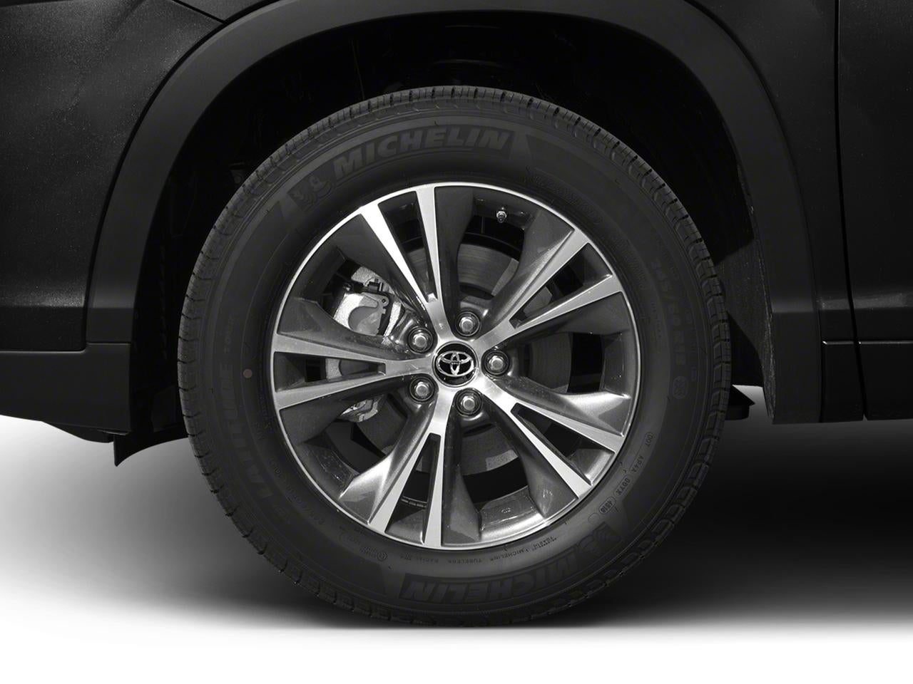 2018 Toyota Highlander LE Plus V6 AWD (Natl)