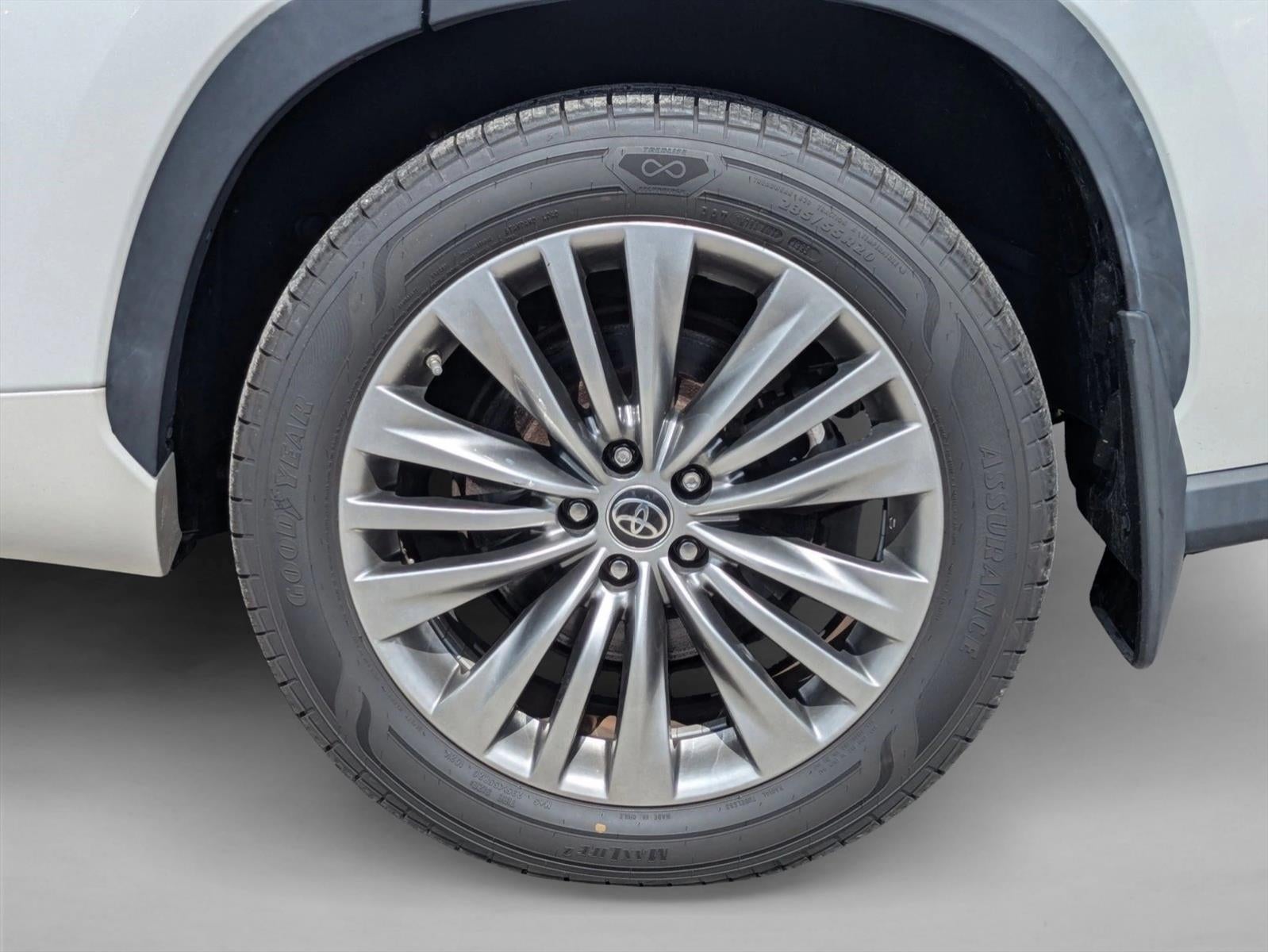 2022 Toyota Highlander Hybrid Platinum AWD (Natl)