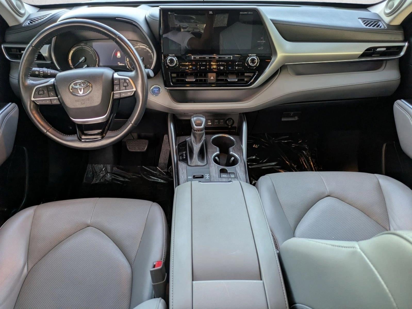 2022 Toyota Highlander Hybrid Platinum AWD (Natl)