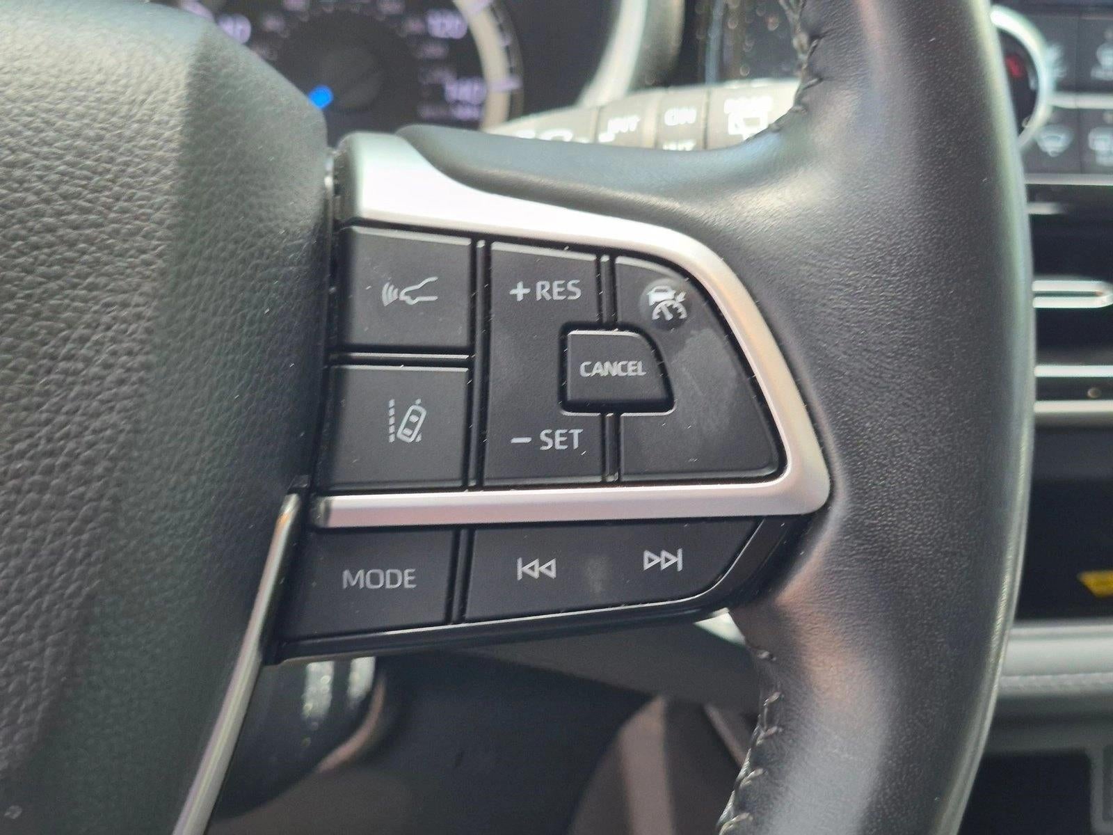 2023 Toyota Highlander Hybrid XLE AWD (Natl)