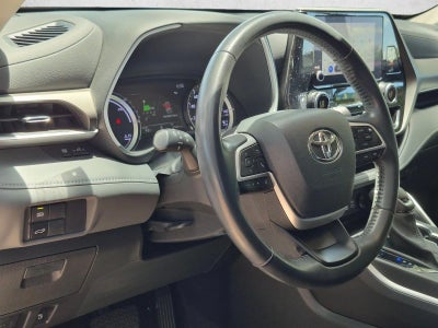 2023 Toyota Highlander Hybrid XLE AWD (Natl)