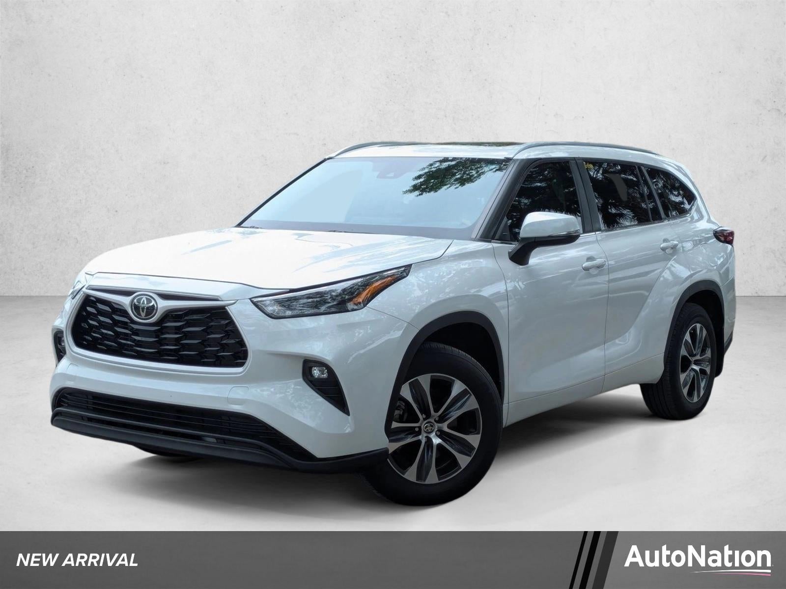 2024 Toyota Highlander XLE FWD (Natl)