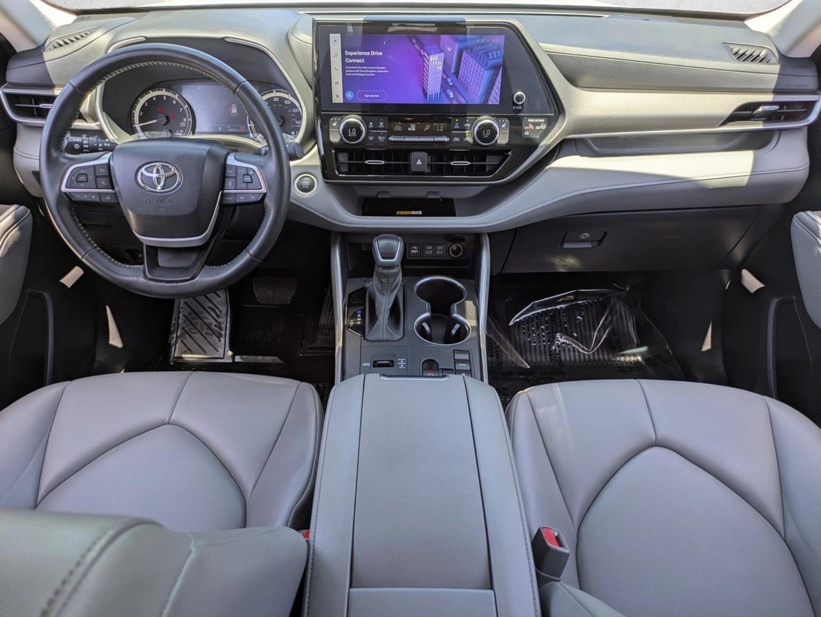 2024 Toyota Highlander XLE FWD (Natl)