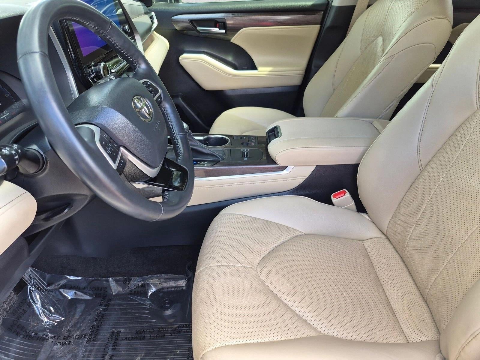 2023 Toyota Highlander Limited FWD (GS)