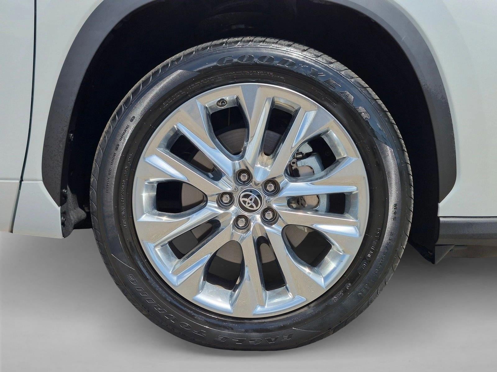 2023 Toyota Highlander Limited FWD (GS)