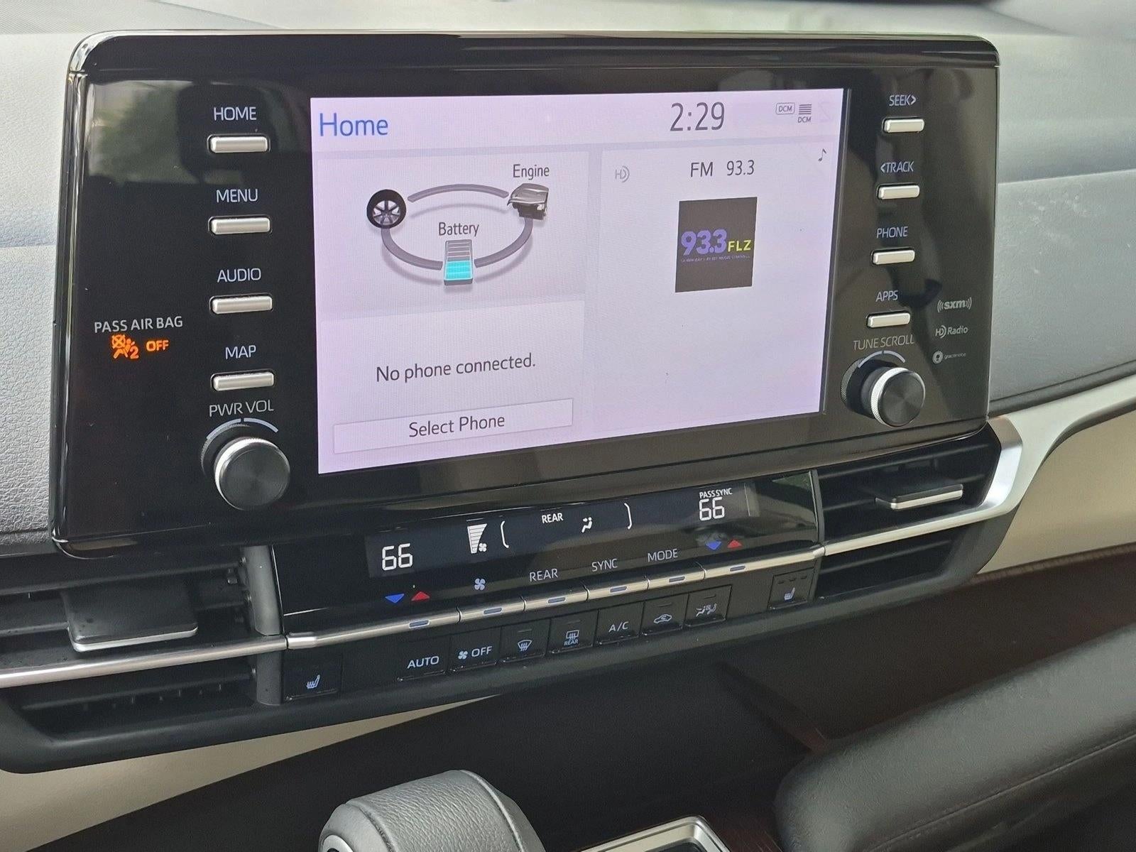 2023 Toyota Sienna XLE FWD 8-Passenger (Natl)
