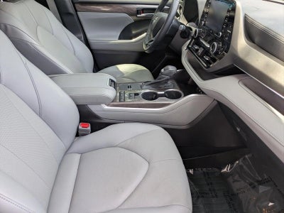 2021 Toyota Highlander Limited FWD (GS)