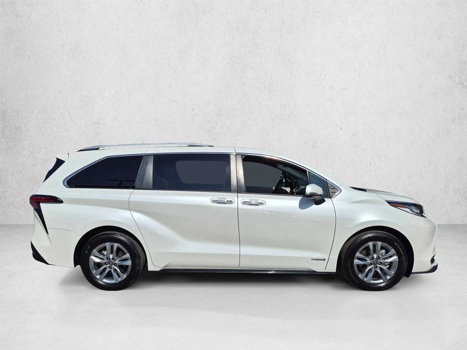 2021 Toyota Sienna Limited FWD 7-Passenger (GS)