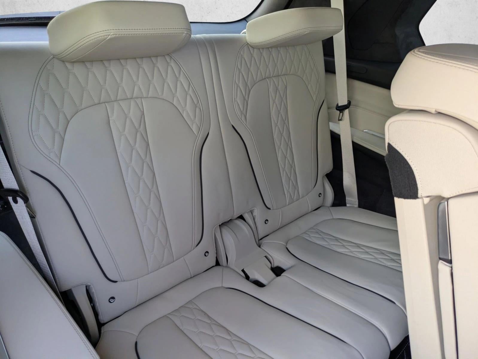 2025 BMW X7 M60i Sports Activity Vehicle