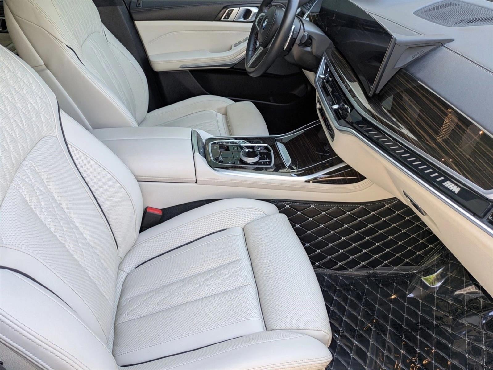 2025 BMW X7 M60i Sports Activity Vehicle