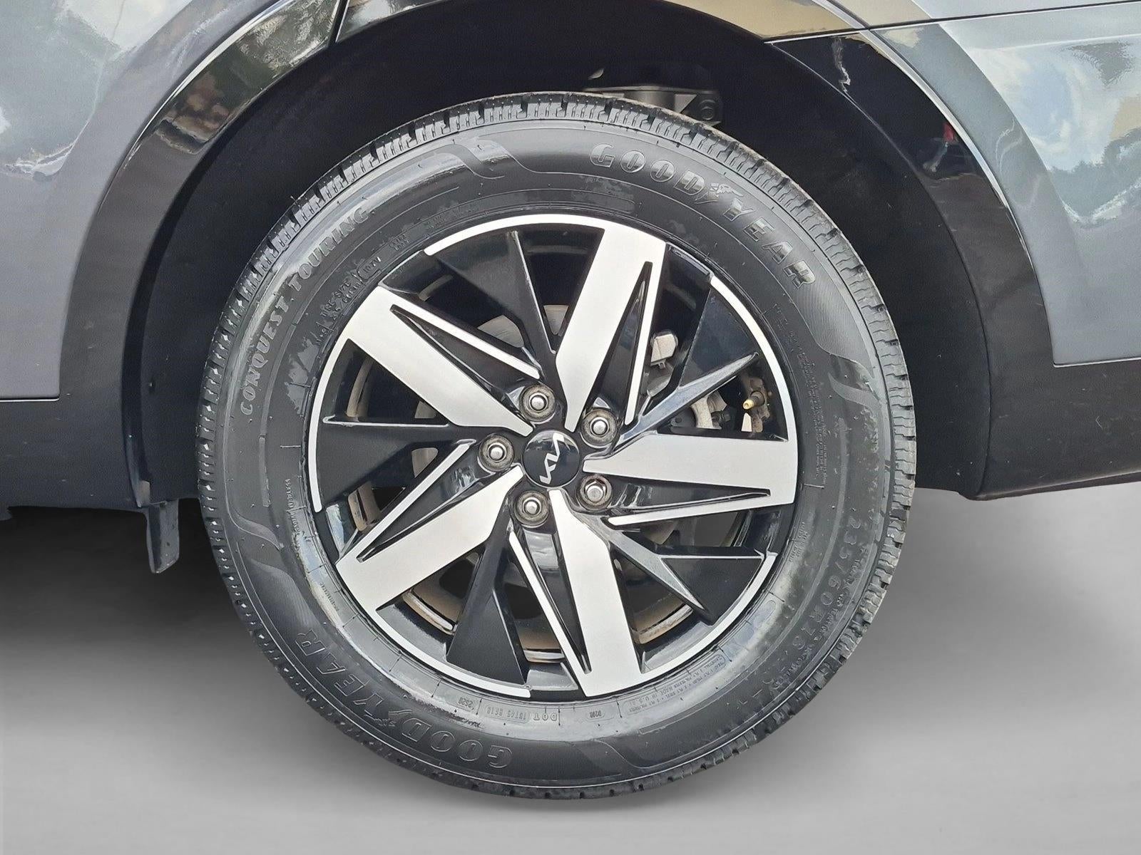 2023 Kia Sorento S FWD