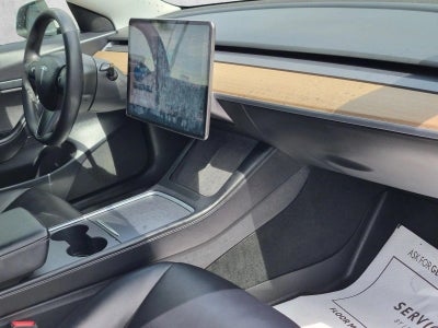 2021 Tesla Model 3 Standard Range Plus RWD