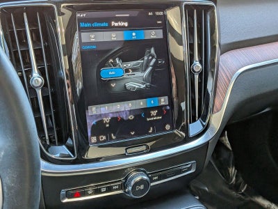 2023 Volvo S60 Recharge Plug-In Hybrid T8 eAWD PHEV Plus Dark Theme