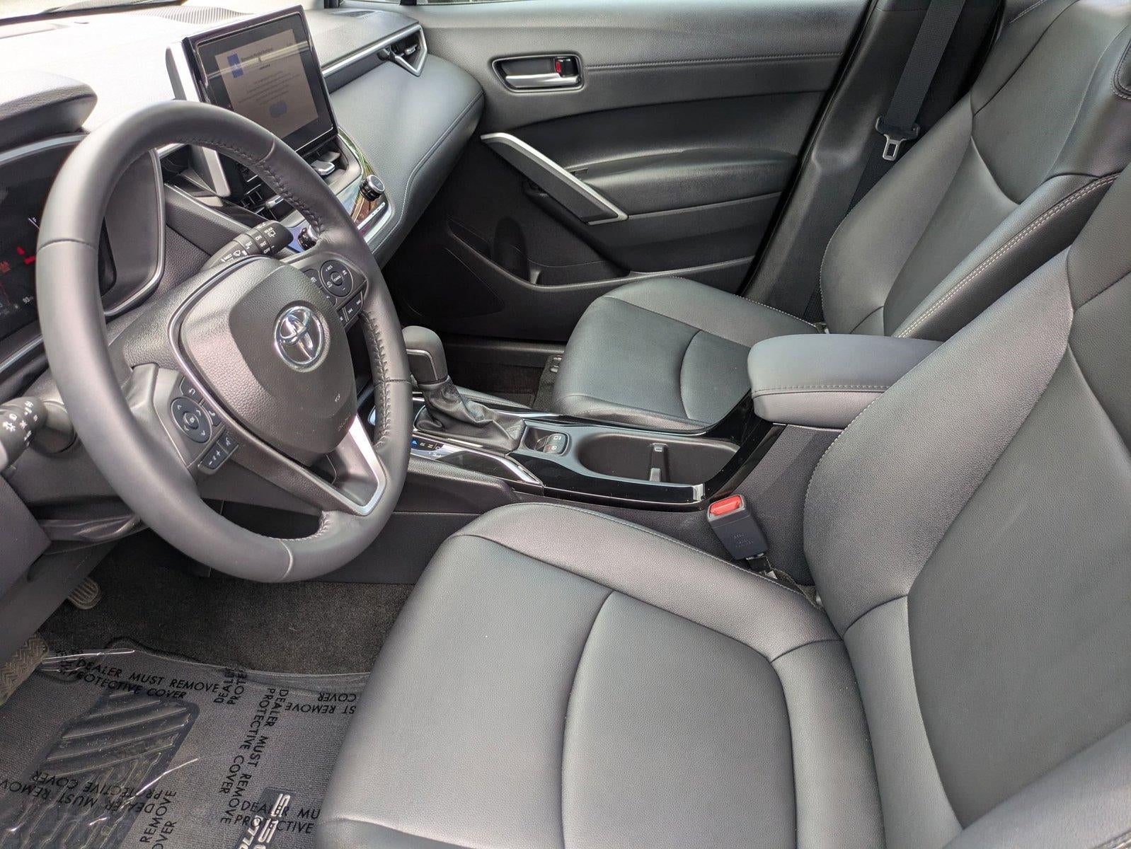 2025 Toyota Corolla Cross XLE 2WD (Natl)