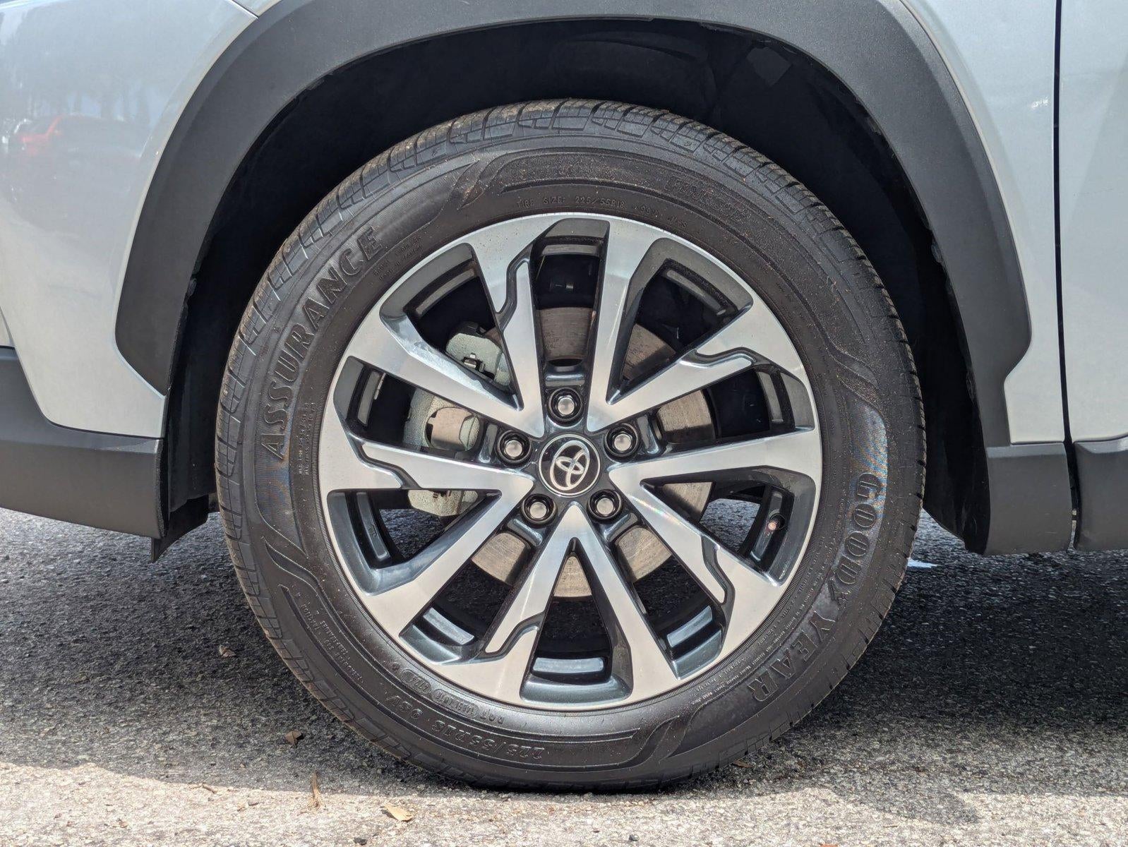 2025 Toyota Corolla Cross XLE 2WD (Natl)