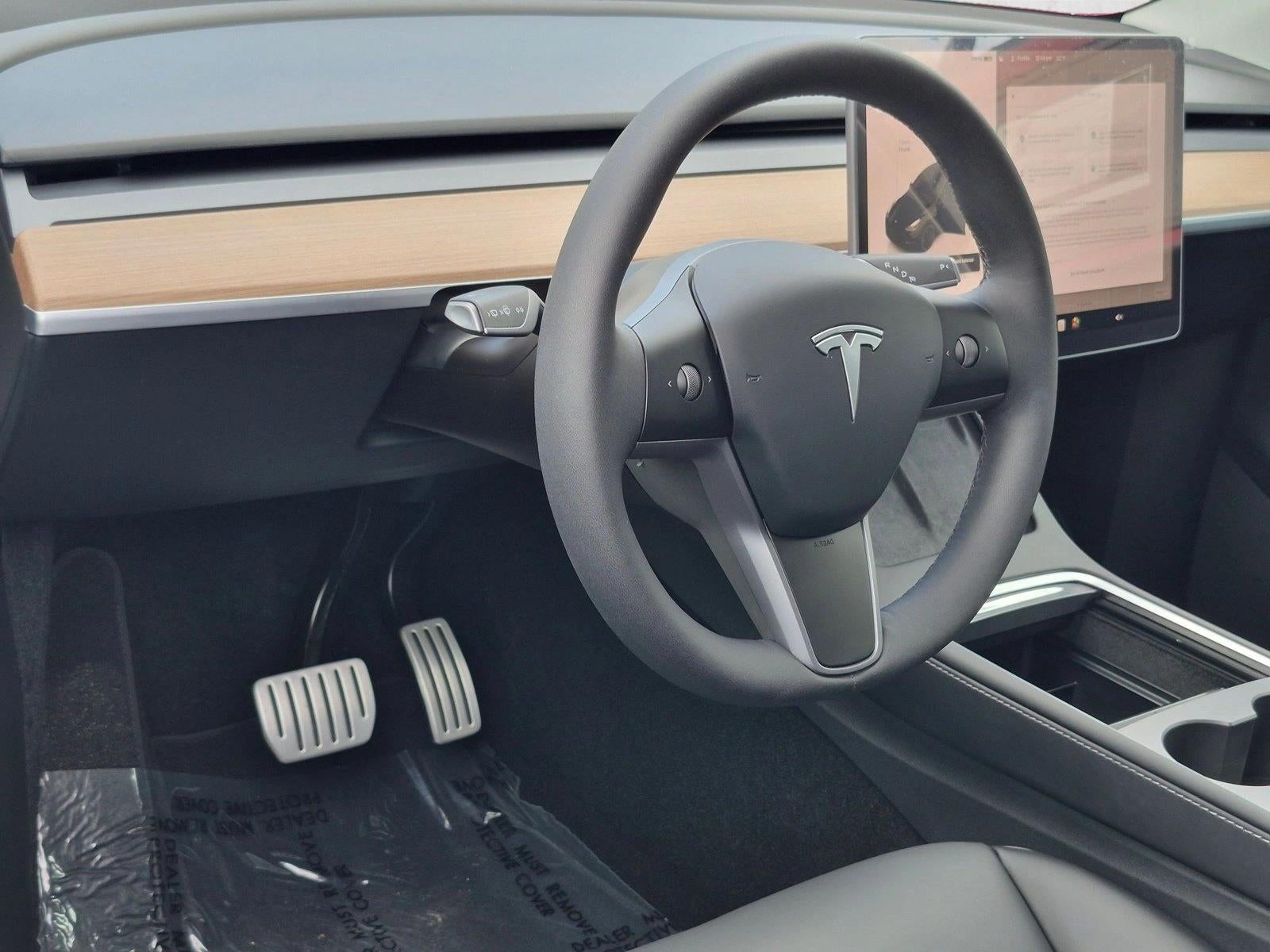 2025 Tesla Model Y Performance AWD *Ltd Avail*
