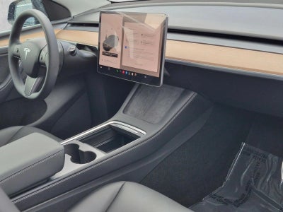 2025 Tesla Model Y Performance AWD *Ltd Avail*