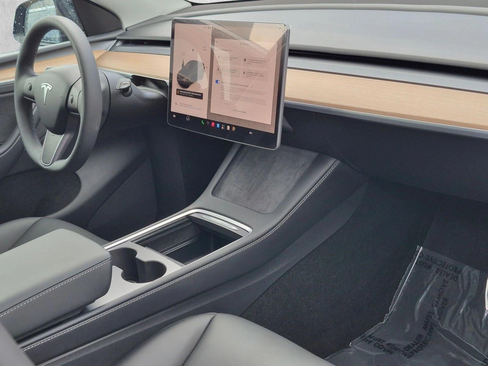 2025 Tesla Model Y Performance AWD *Ltd Avail*