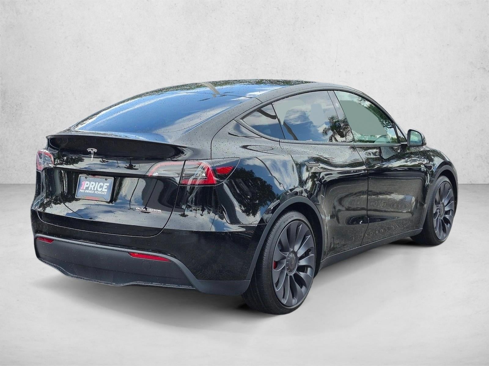 2025 Tesla Model Y Performance AWD *Ltd Avail*
