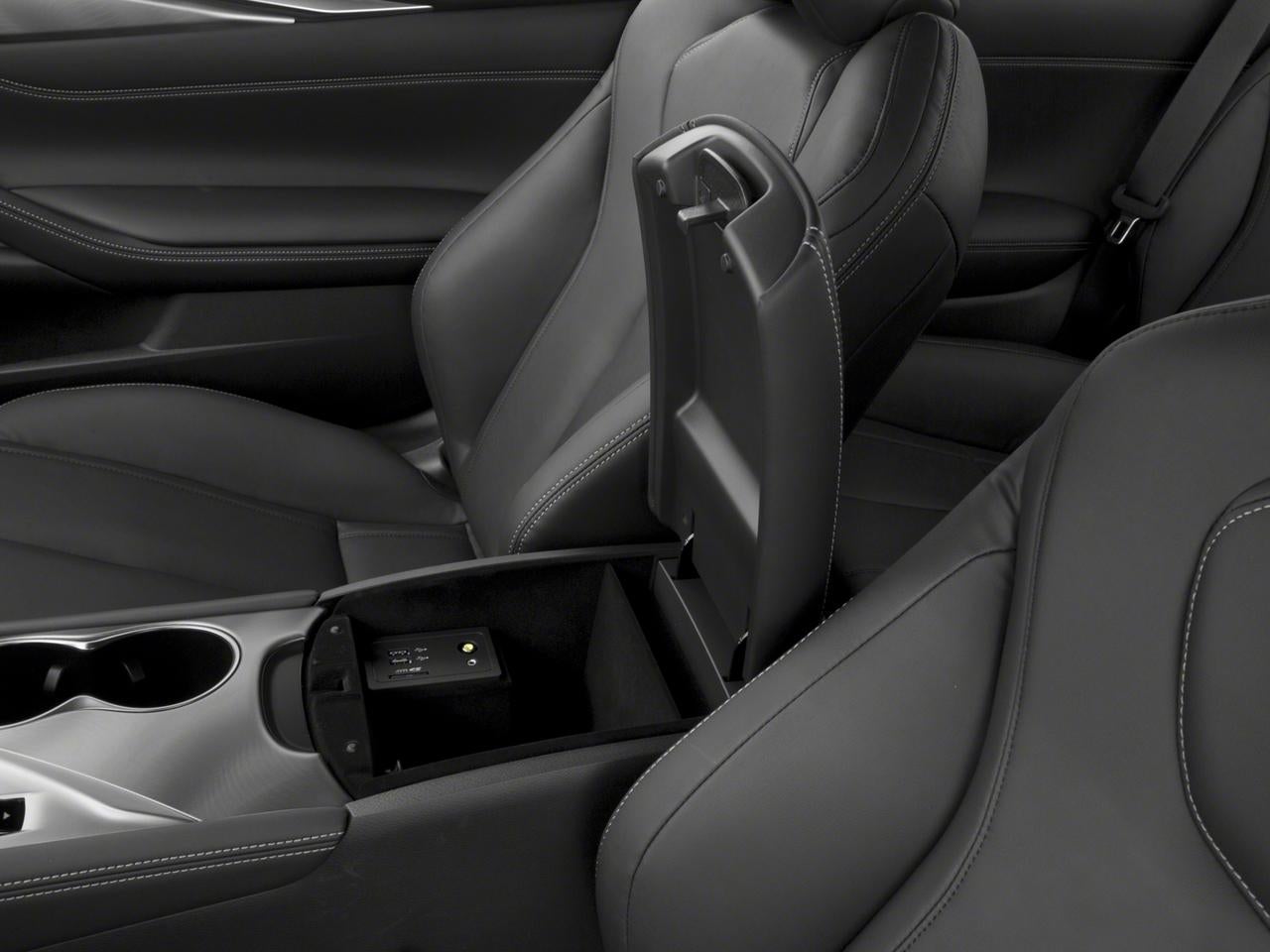 2017 INFINITI Q60 Sport RWD