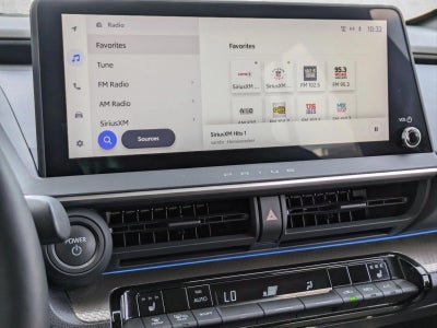 2023 Toyota Prius XLE (Natl)