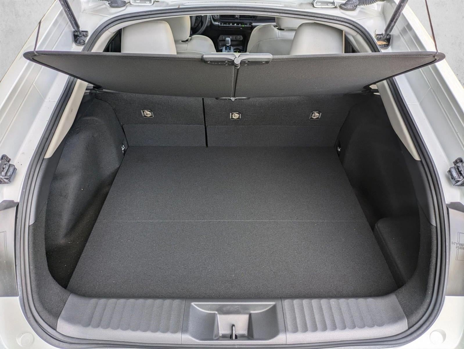 2023 Toyota Prius XLE (Natl)