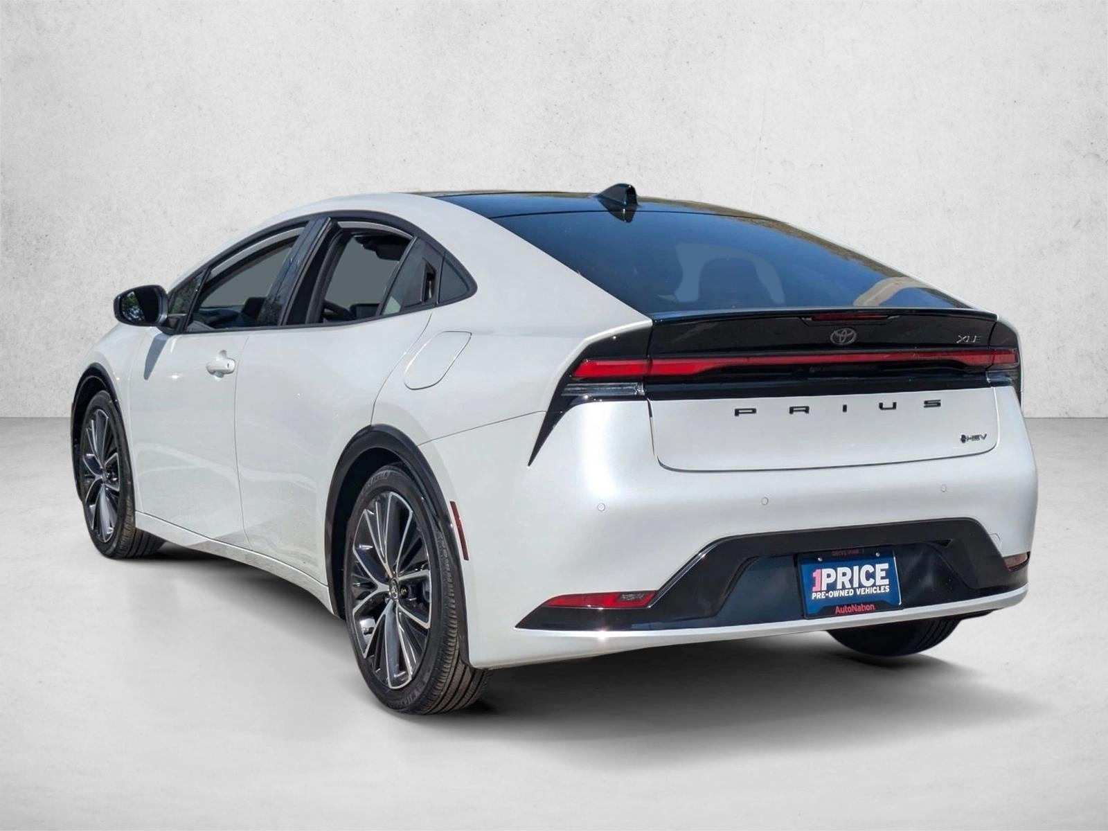 2023 Toyota Prius XLE (Natl)